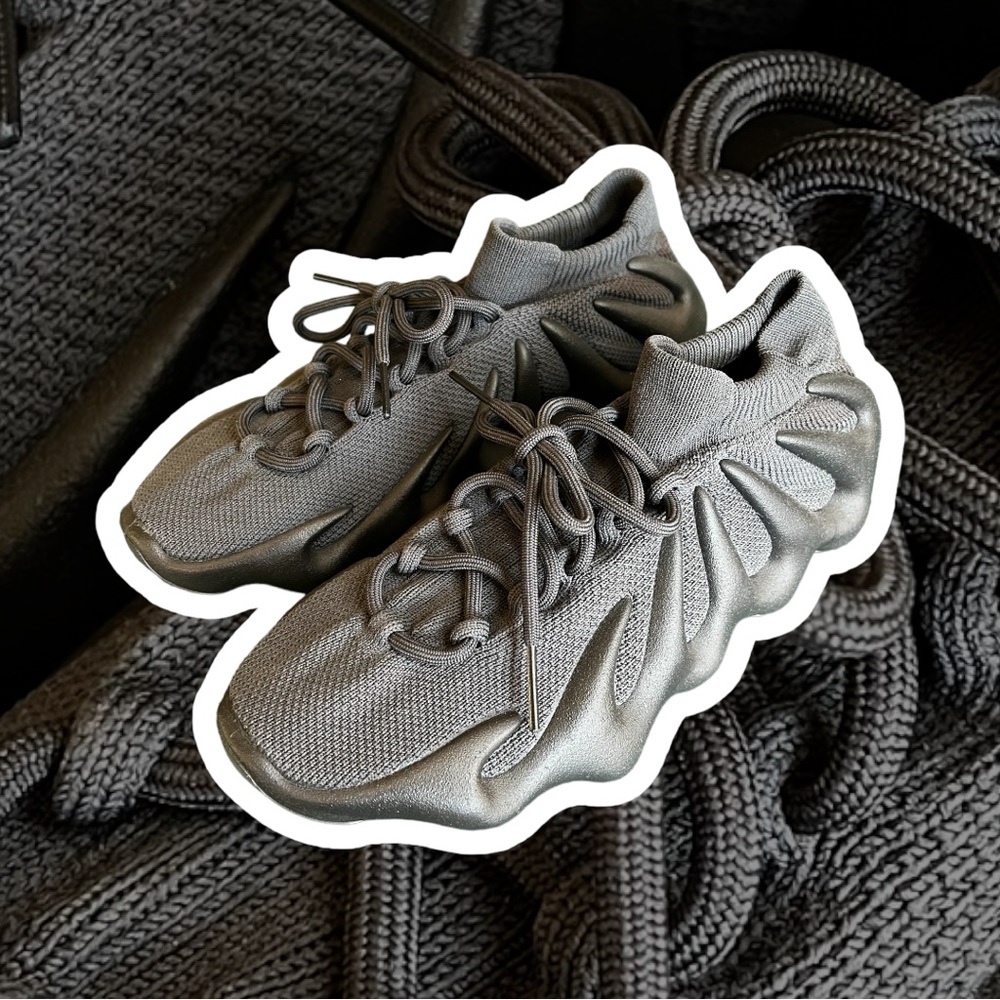 ‼️SOLD‼️ Pre-Owned w/OG Box Yeezy 450 ‘Utility Black’